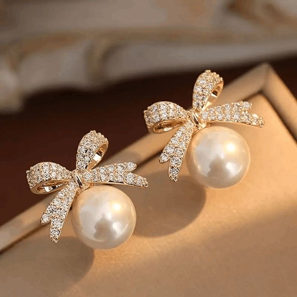 Bow Pearl Gold Diamond Stud Earrings